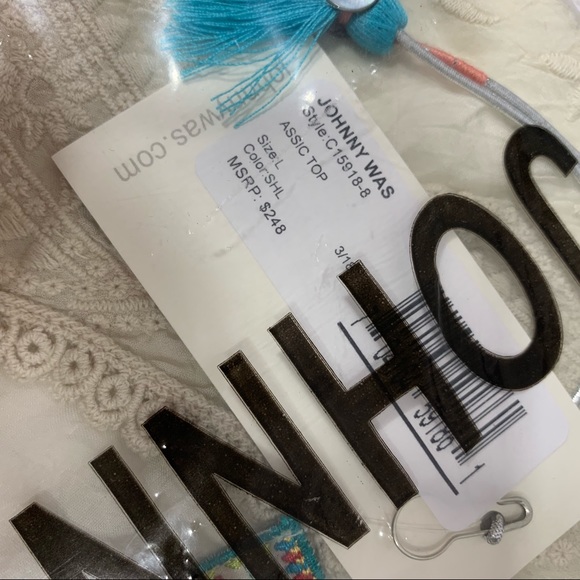 🎉HP🎉Johnny Was Embroidered Assic Top NWT Large - Picture 6 of 6